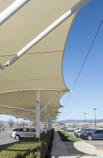 Commercial Heavy 430 at Canberra Airport